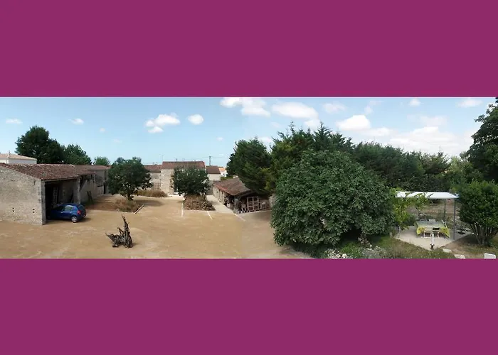 Guest house La Collegiale Clavette